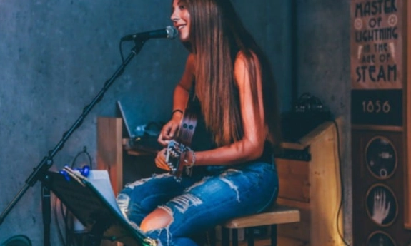 spiritual meaning of singing in a dream