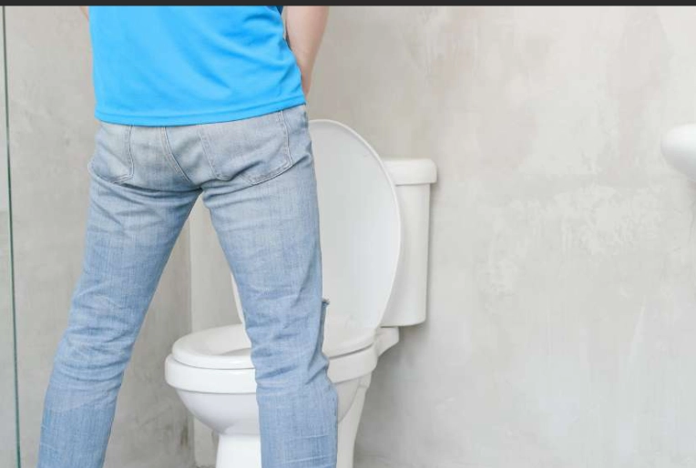 dream about peeing