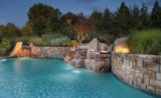 how to build a swimming pool