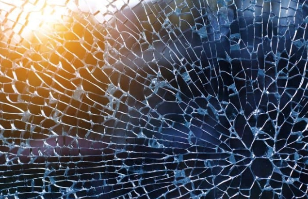 broken glass dream meaning