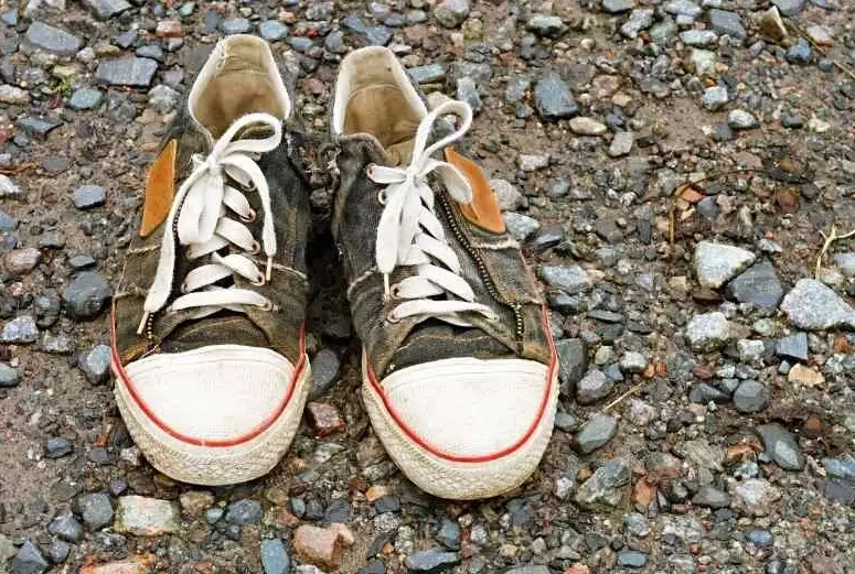 dream about shoes