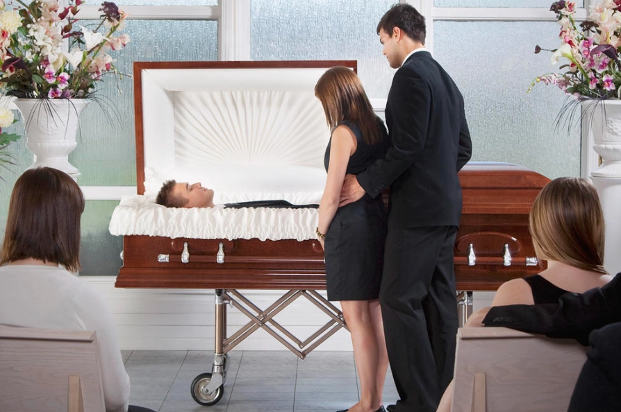 Unpacking Funeral Dreams: A Guide to Their Hidden Meanings