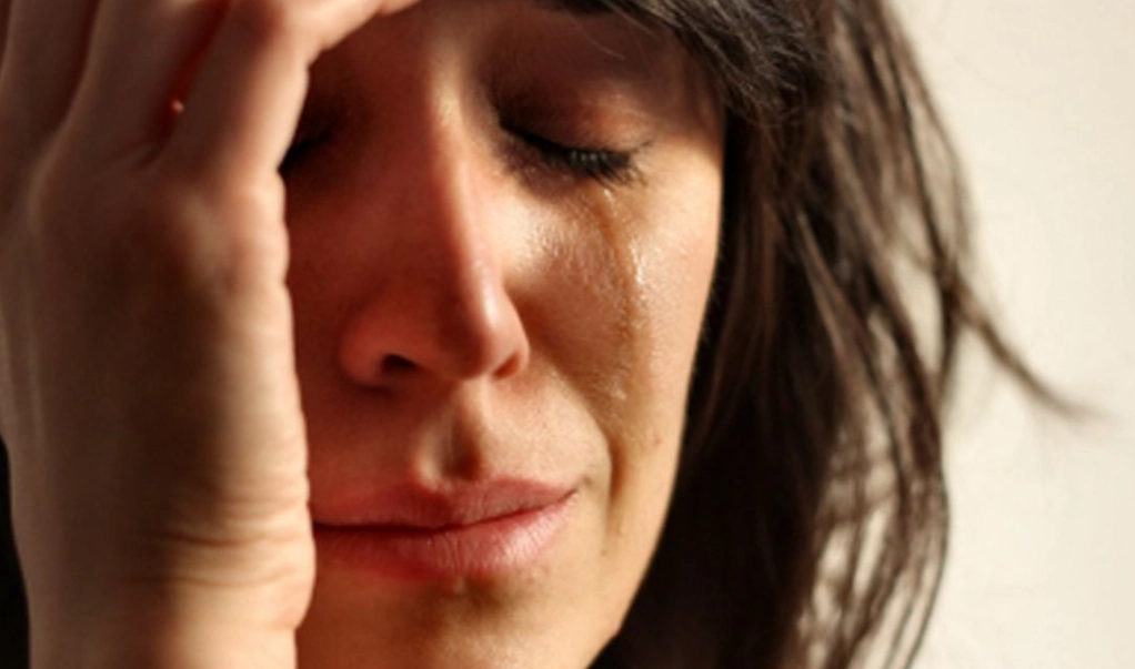 dream interpretation crying