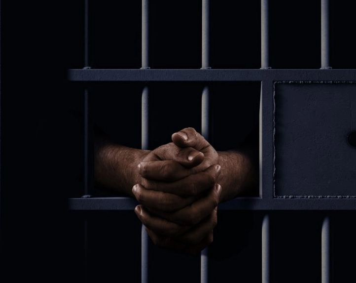dream interpretation jail