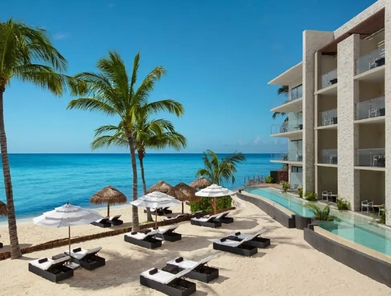 dream hotel meaning