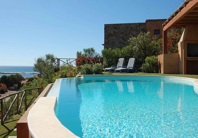 pool dream interpretation