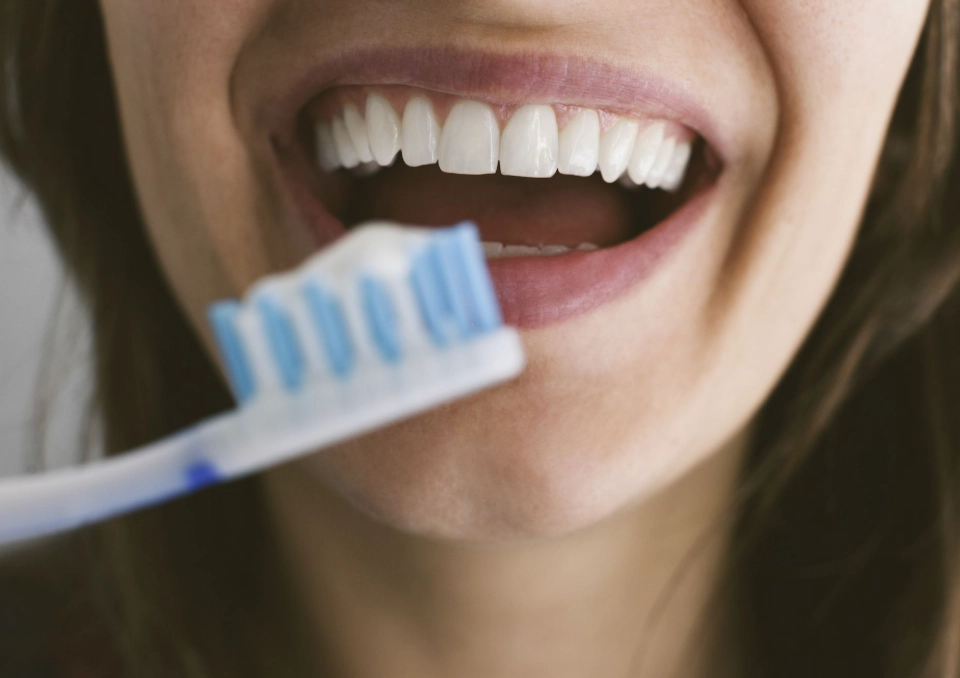dream about brushing teeth
