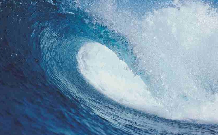 dream interpretation big waves